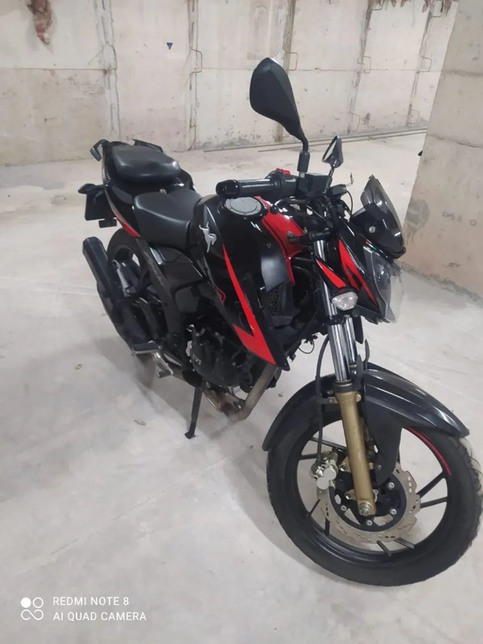 Apache RTR 200  - Foto 3