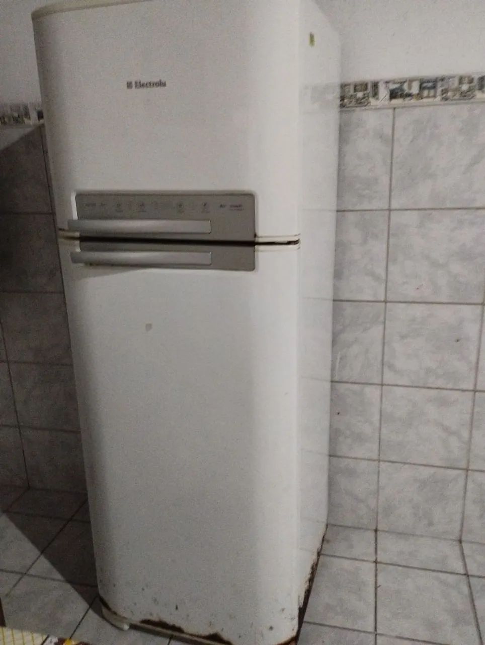 Geladeira Eletrolux DF50 