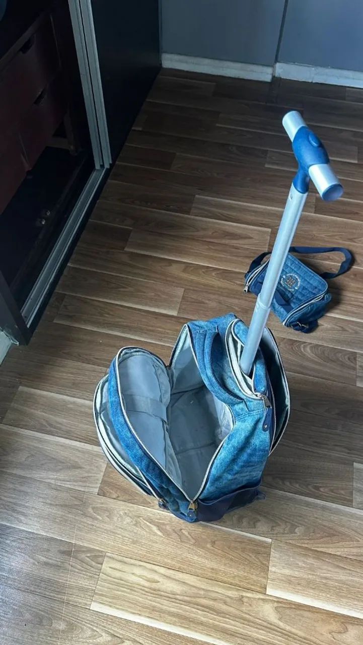 Mochila de rodinha Rebeca Bonbom - Foto 5