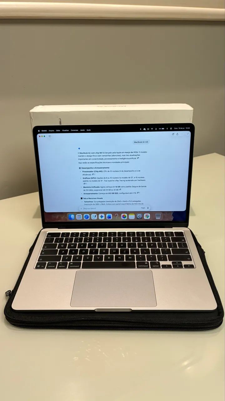 MACBOOK AIR M5