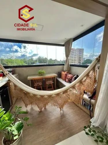 Lindo apartamento posição nascente Sul e a poucos passos do mar por R$790 Mil