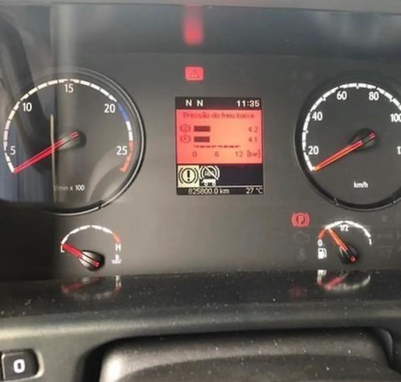 Caminhão P 310 Scania  - Foto 5