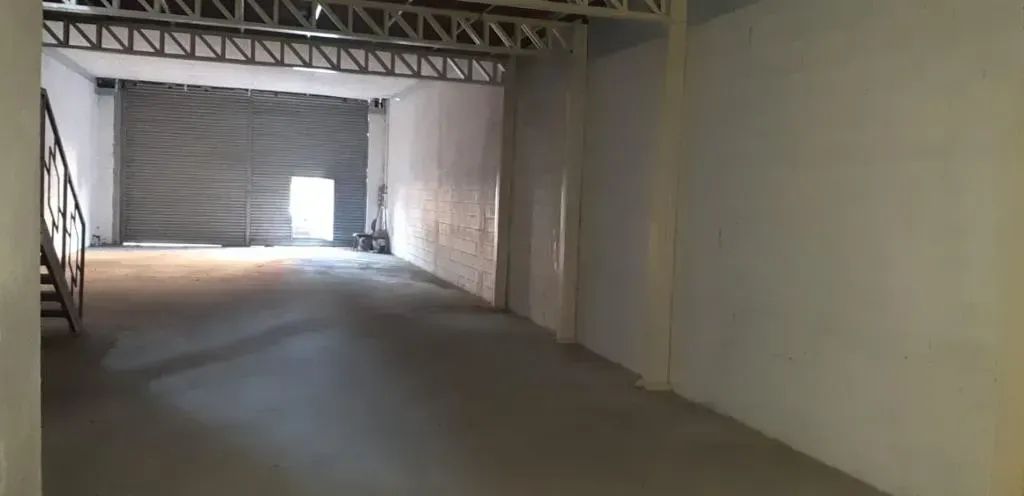 Excelente Galpão Comercial com 200m² no Centro de São José dos Campos - Foto 2