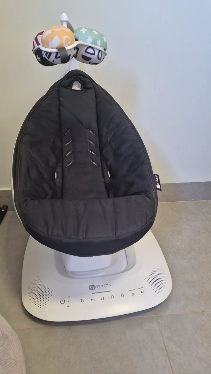 Cadeira de balanço 4moms mamaroo 