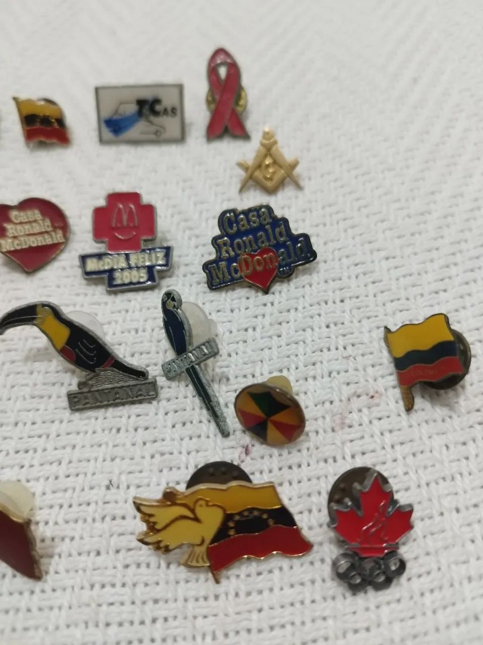 Broches variados  - Foto 4