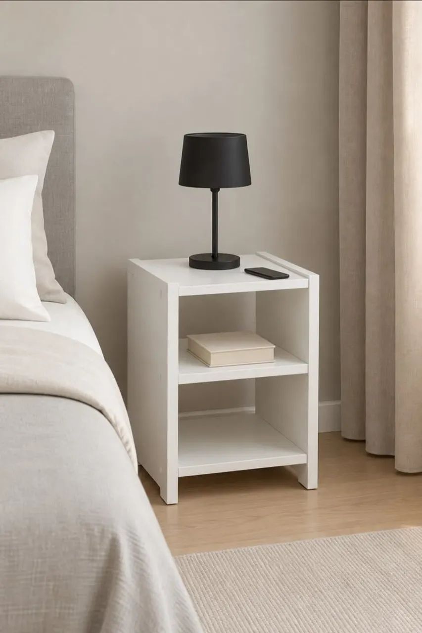 Mesinha de cabeceira ou decoração 