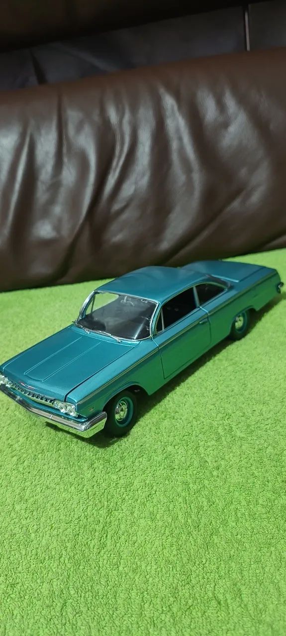 Miniatura1/18 Chevrolet bellair 