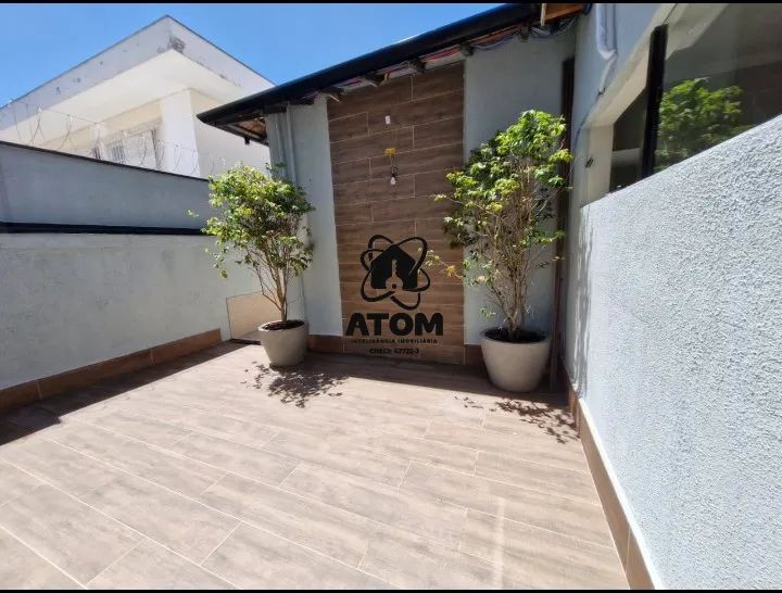 Casa Comercial à Venda no Centro de Taubaté  232m² Interna, 260m² Externa, 8 Salas