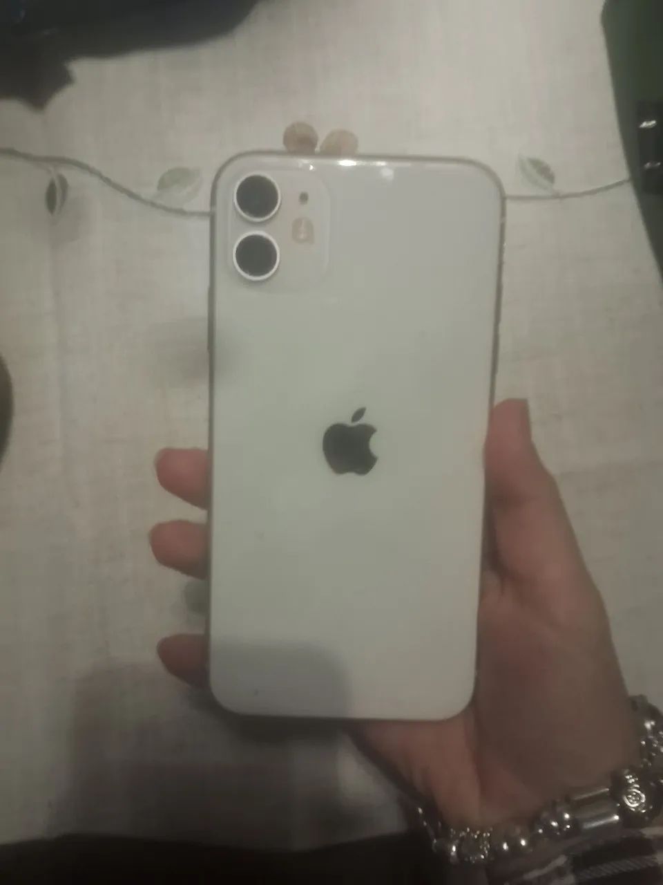 iPhone 11 - 128gb