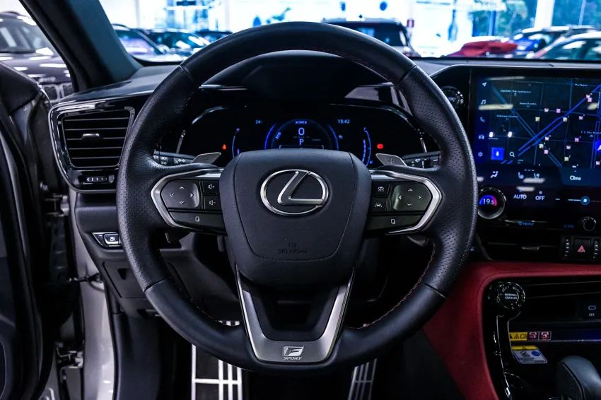 Lexus NX-350h F-sport 2.5 16V Aut. (hybrid), foto 15 de 19