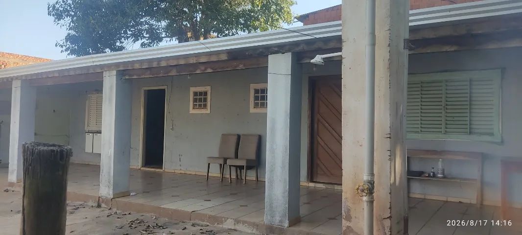 Aluga-se Casa