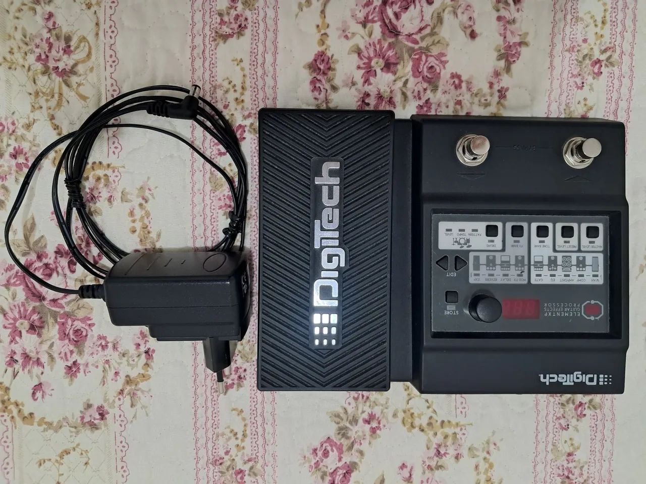 Pedaleira Digitech Element XP