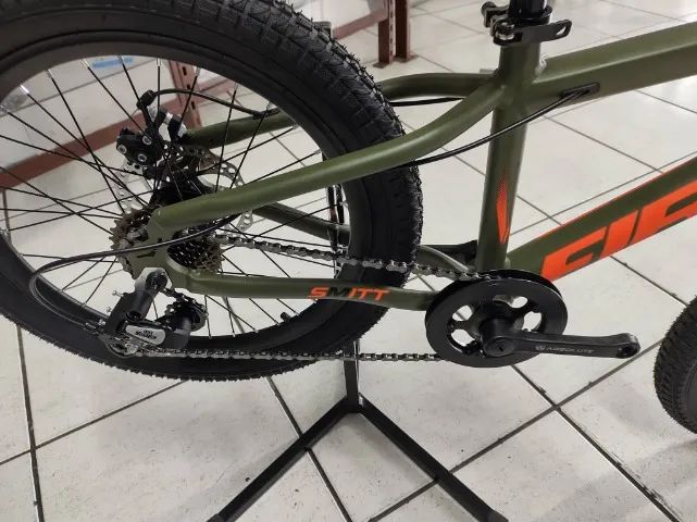 MTB infantil aro 20" alumínio 7V First modelo Smitt nova com suspensão e freios a disco. - Foto 4