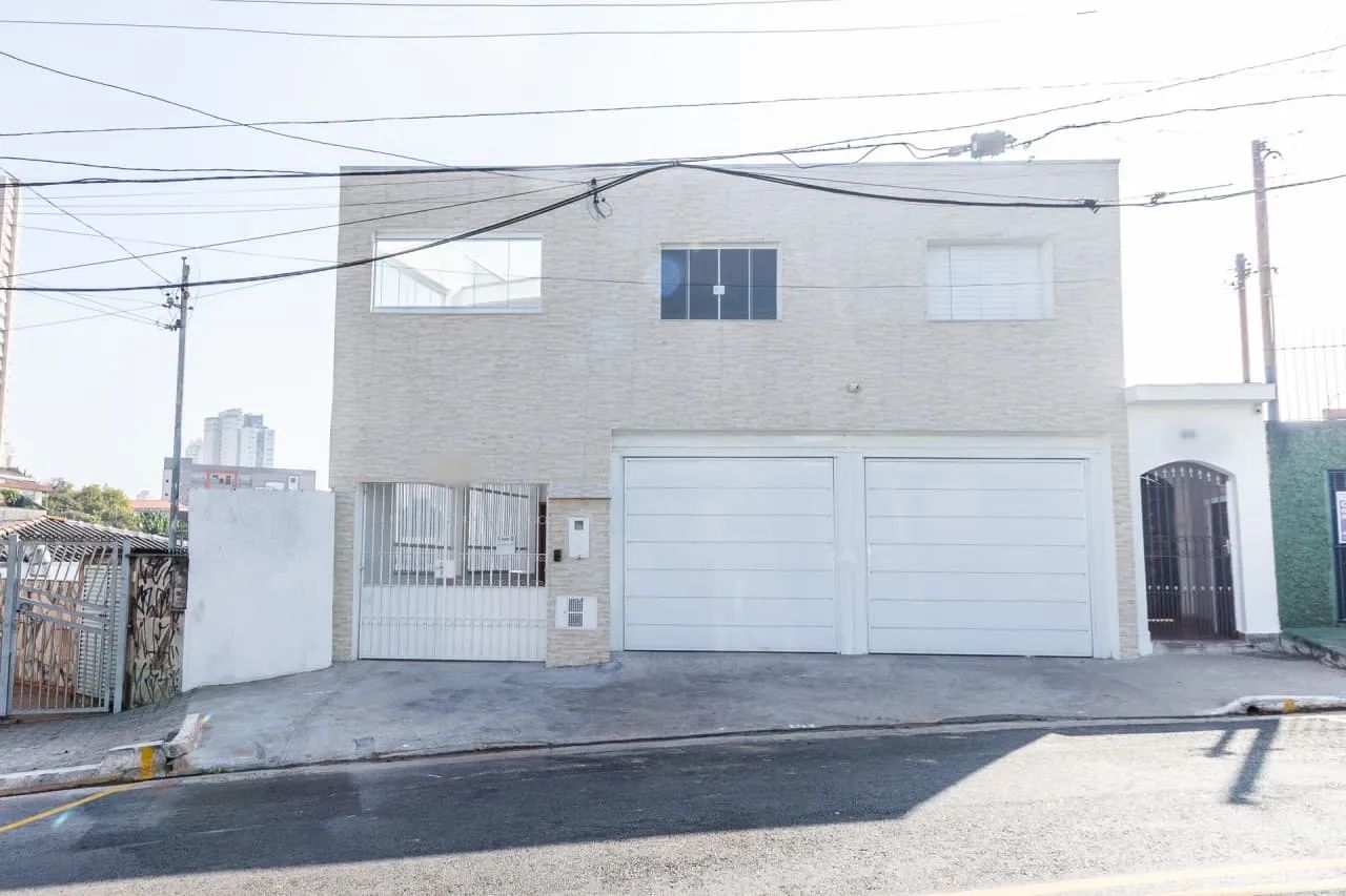 Sobreloja na Rua Jaboticabal, 1357  85 m²