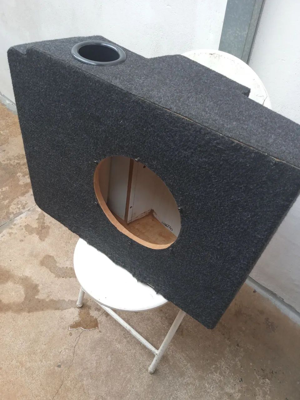 Vendo  caixa  pra  montana 