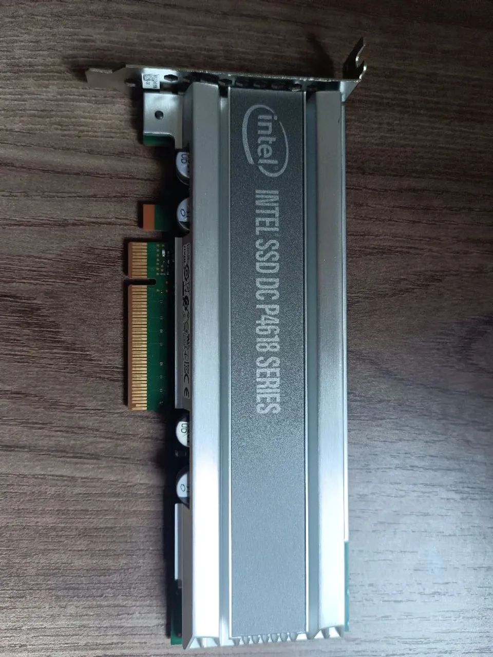 SSD nvme 6tb Intel DC P4618