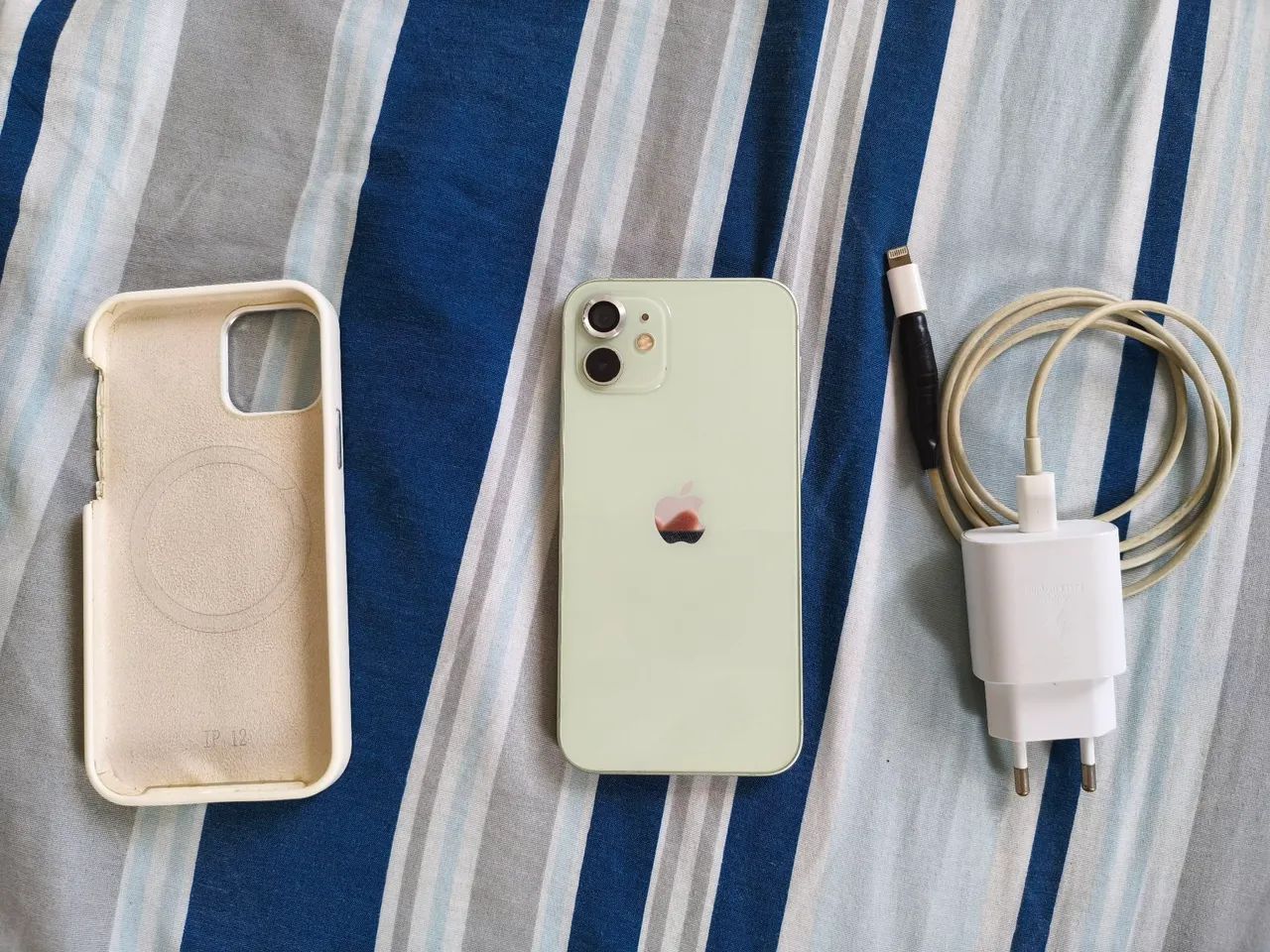 iPhone 12 - Foto 2