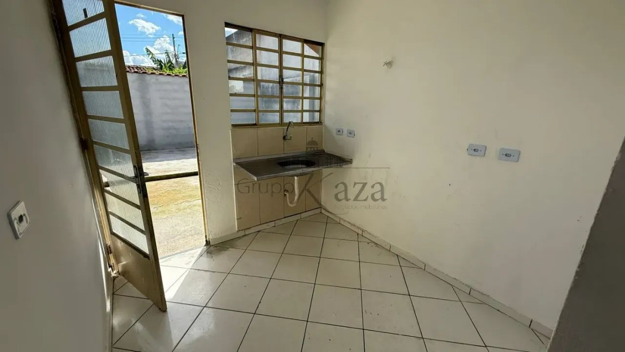 Oportunidade - Casa Térrea - Vila Monterrey - 2 Dormitórios - 60m². - Foto 3