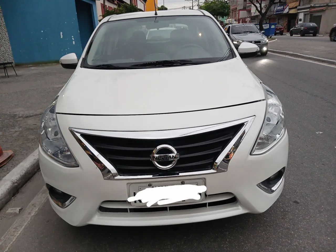 Nissan Versa UNIQUE 1.6 16V 2017
