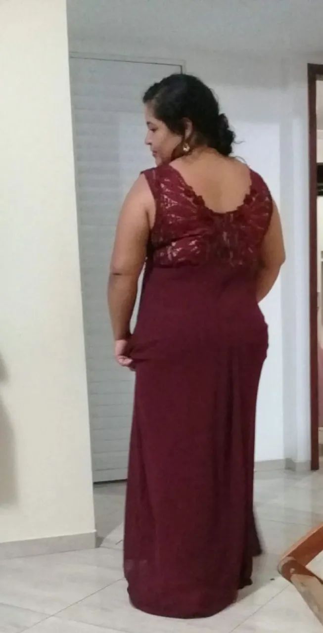 Vestido plus marsala 