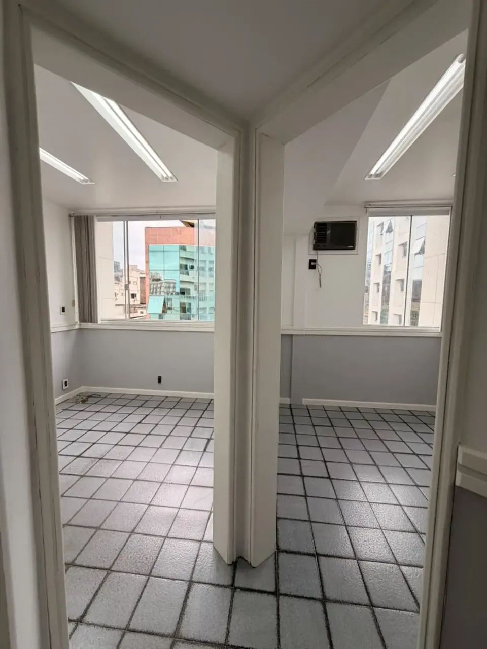 SALA COMERCIAL À VENDA | CENTRO  MACAÉ/RJ