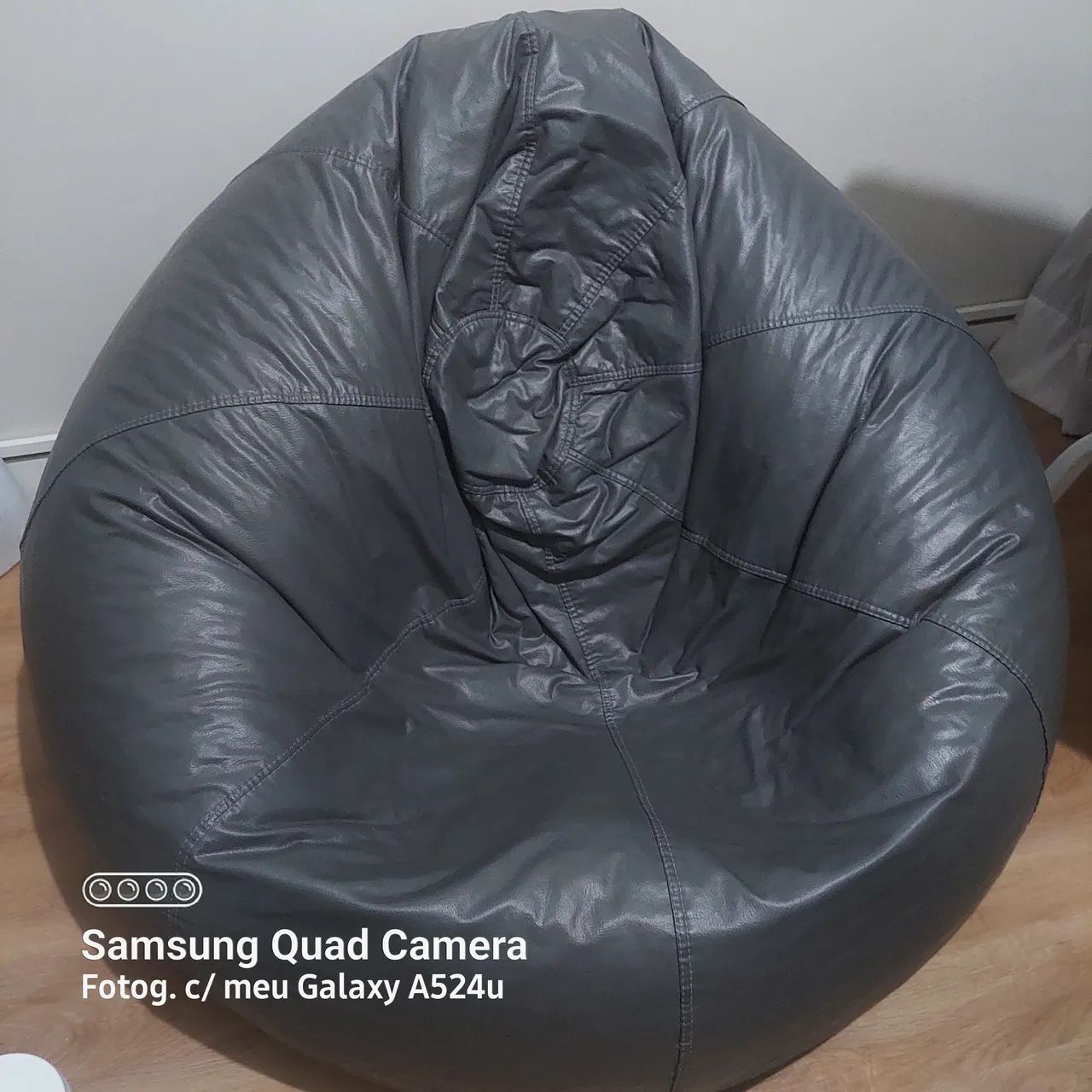Vendo Puff semi novo em bom estado 