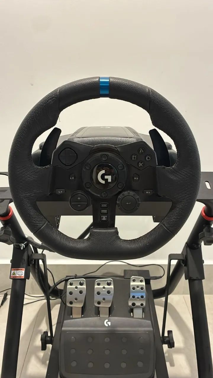 Volante Logitech G923 PS5 PC + Cock Pit Extreme