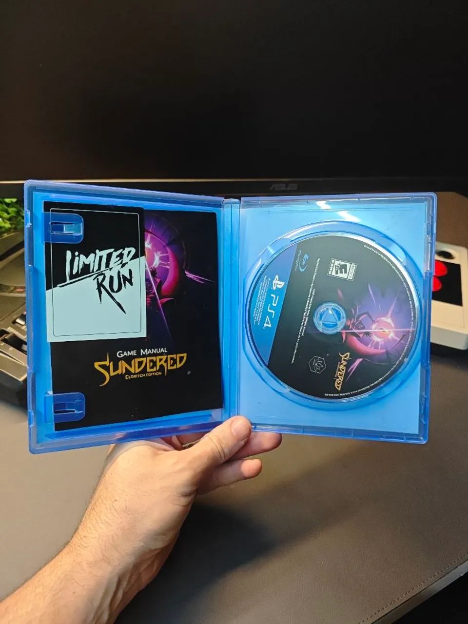 Sundered Eldritch Edition Ps4 - Foto 2