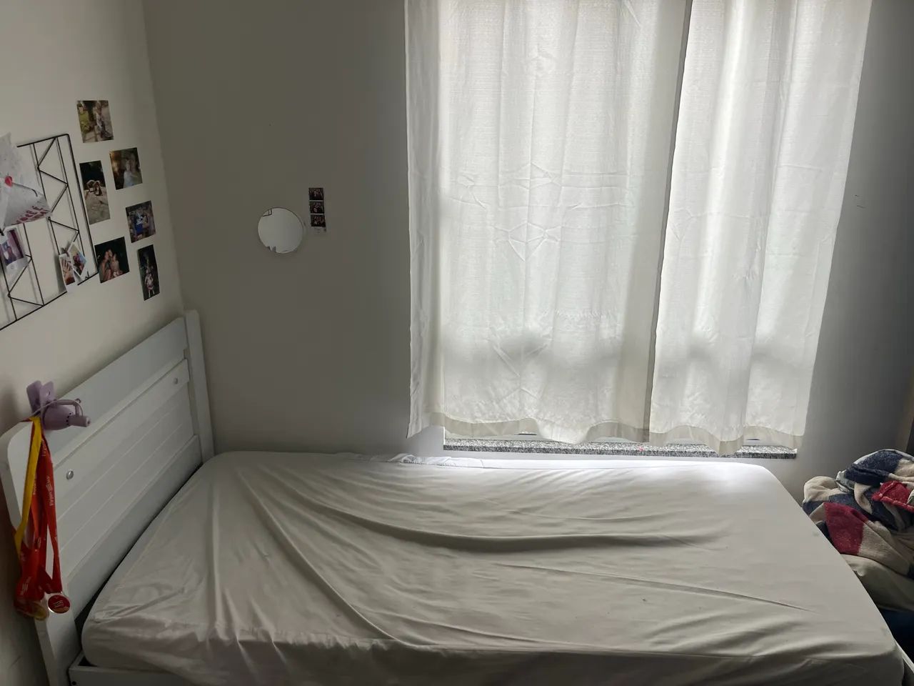 Vendo cama baú de solteiro, praticamente nova 