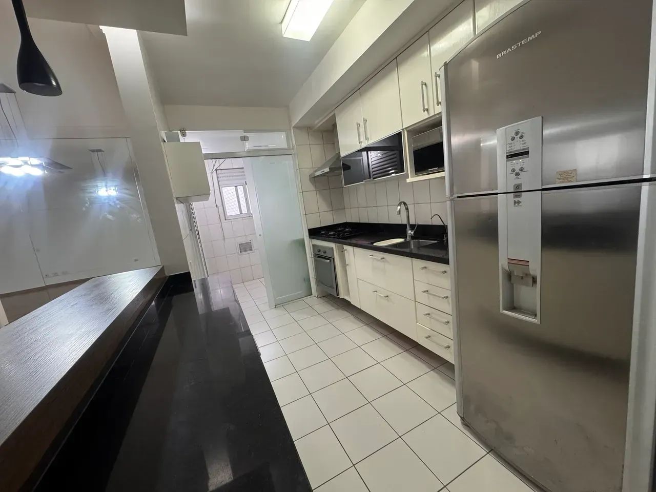 Apartamento com 3 dormitórios e duas vagas