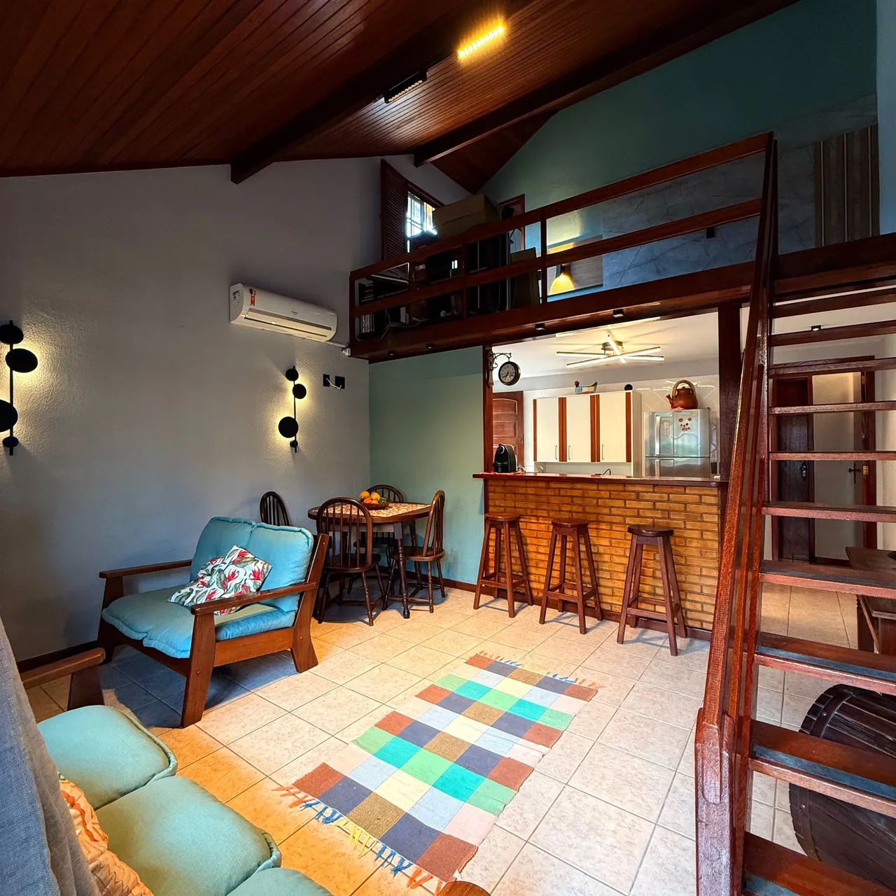 Casa na Ogiva com 2 quartos e 83 m² - R$ 500.000