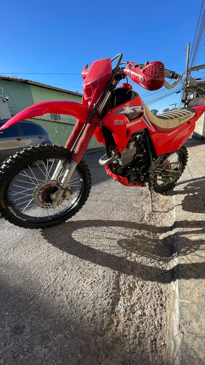 Tornado 250  - Foto 3