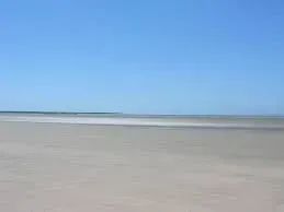 PRAIA DE PANAQUATIRA: Terreno de 28.000 m2 a venda - Ilha de São Luis-MA - Foto 2