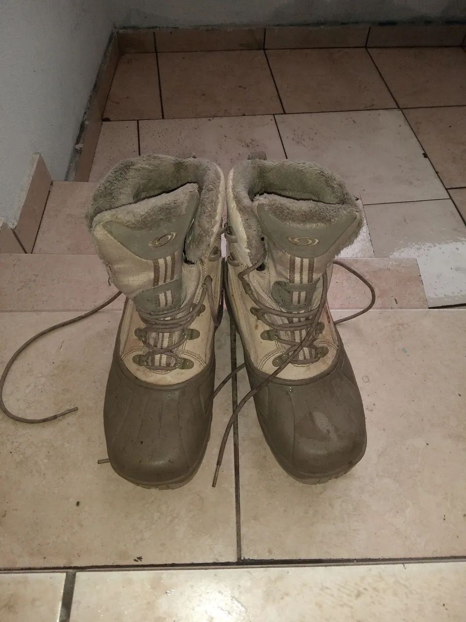 Bota de trilha. - Foto 3