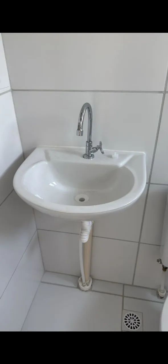 2 pias de banheiro