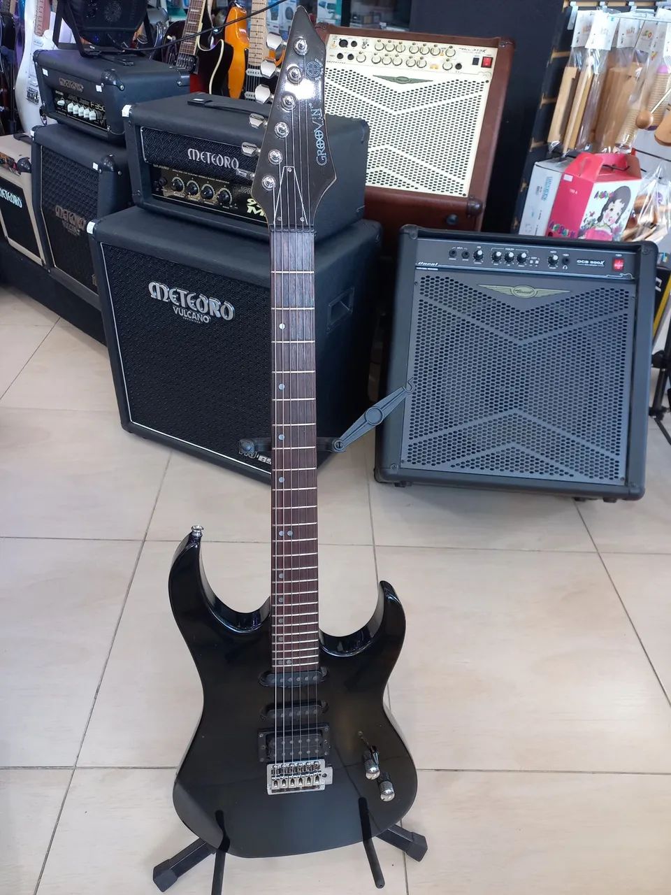 Guitarra groovin usada revisada 