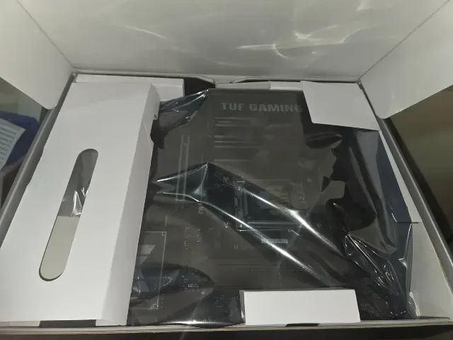 Placa Mãe Asus Tuf Gaming B850-plus Wifi B850 - Foto 5