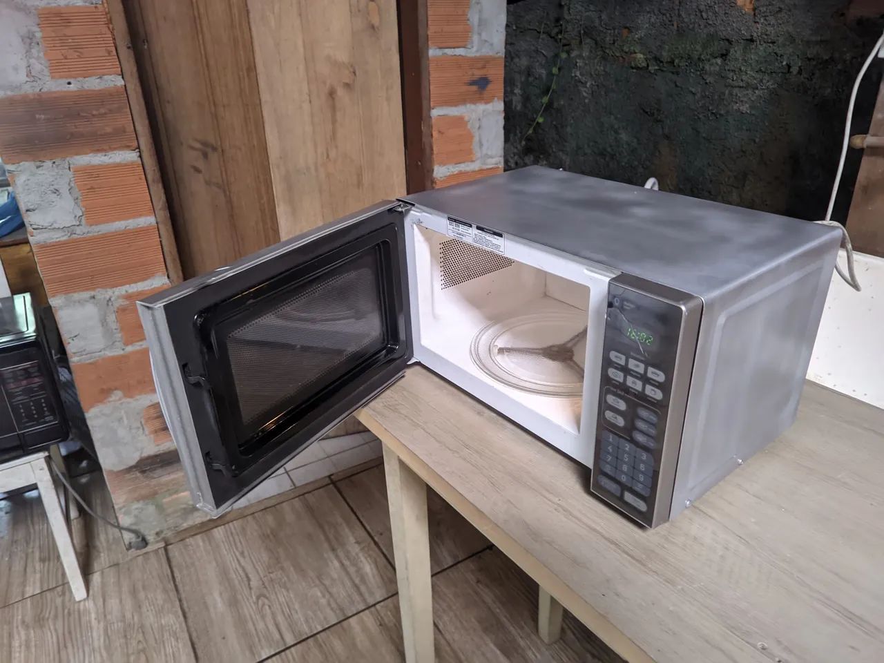 Microondas Cónsul 22L funcionando perfeitamente. - Foto 2