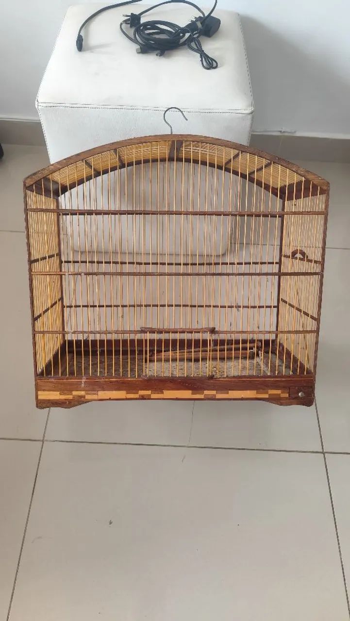Gaiola grande de Madeira 