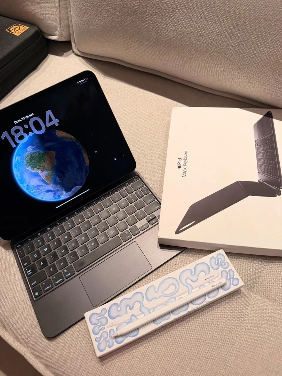 iPad Pro M4 + Pencil Pro + Magic Keyboard  - Foto 5
