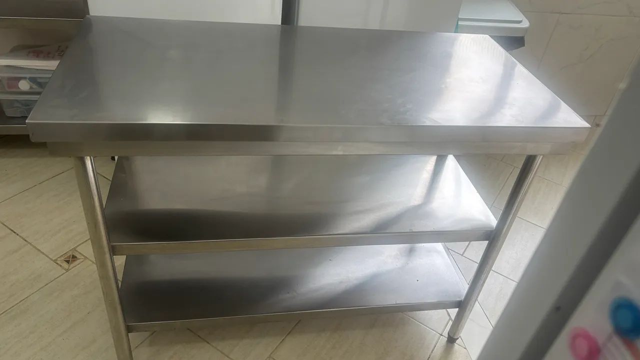 Bancada de Inox com prateleiras  - Foto 5