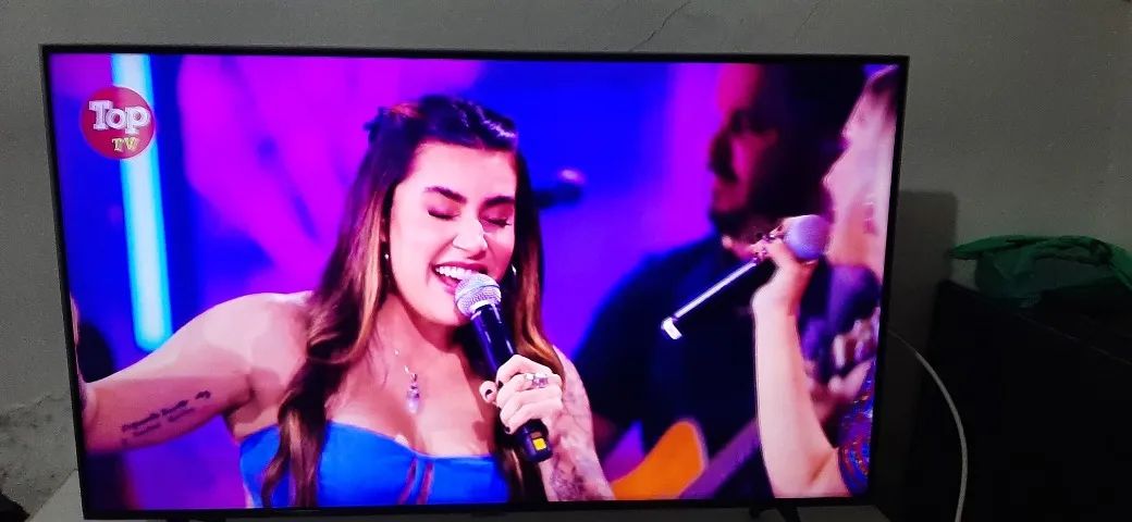 smart tv cristal 4k de 43pol. top completa e perfeita - Foto 2