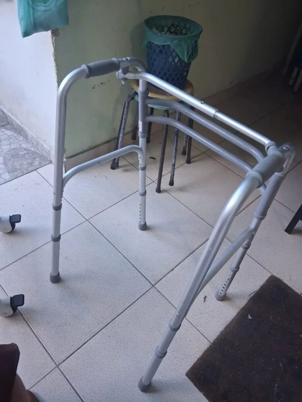 Andadores seminovos .  - Foto 4