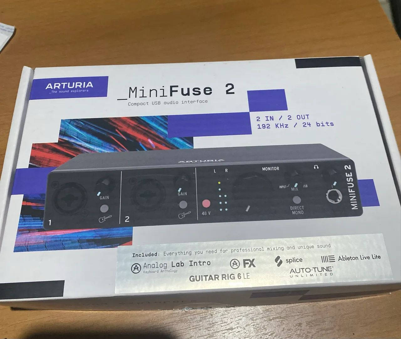 Interface de áudio portátil ARTURIA MiniFuse 2 - Foto 2