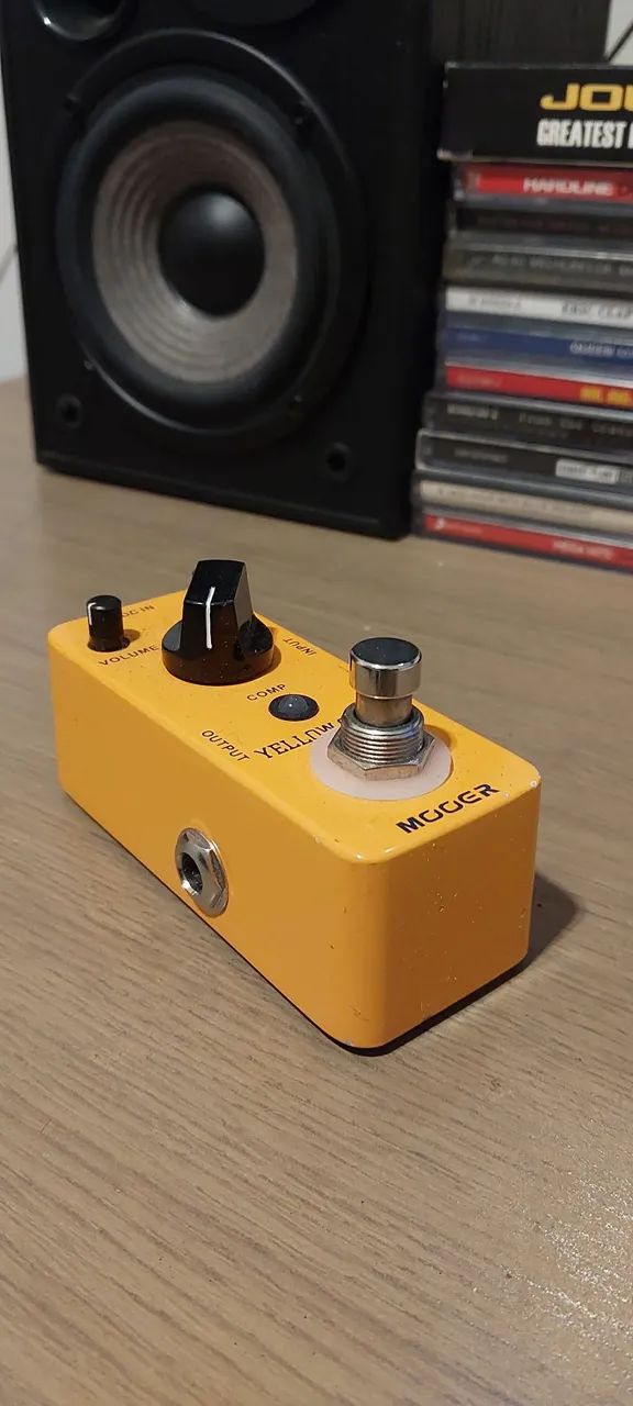 Pedal Mooer Yellow Comp Compressor Óptico 