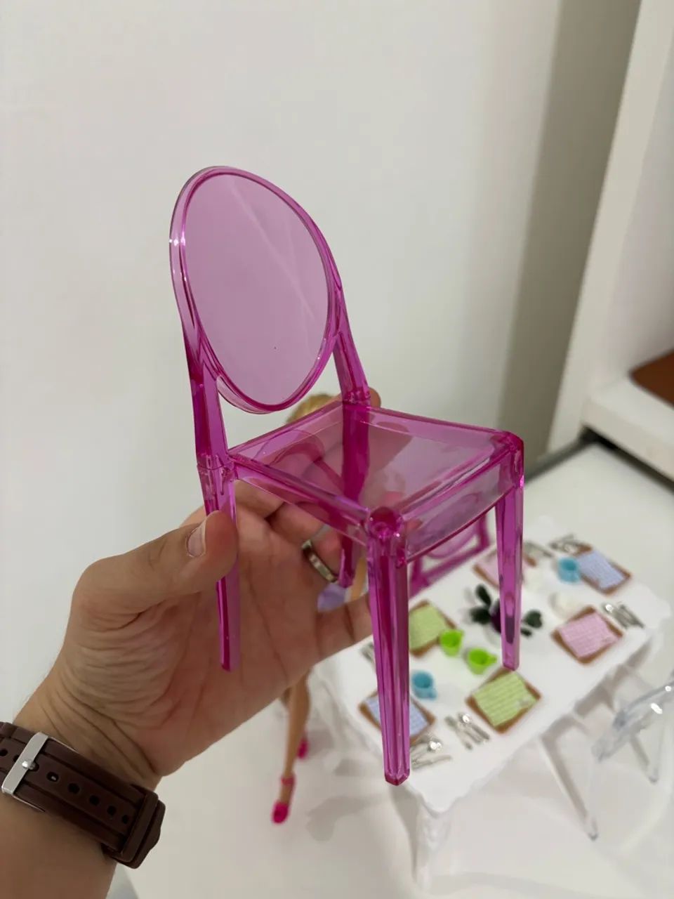 Mesa da Barbie + acessórios  - Foto 3