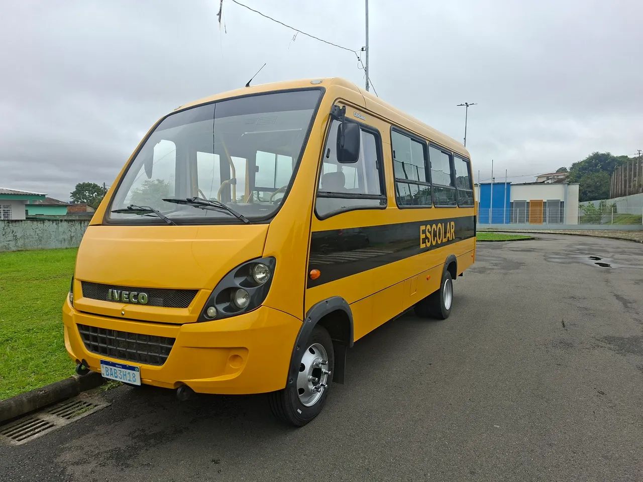 Micro ônibus iveco 70c17 - Foto 4
