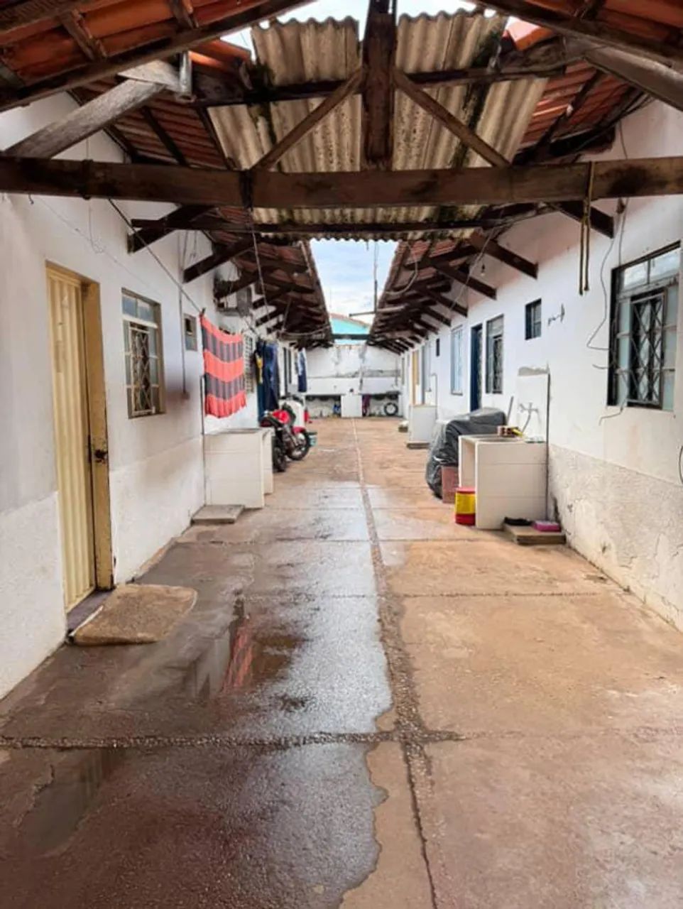Prédio com 6 Kitnets Alugadas, Renda Imediata de R$ 3.800/mês