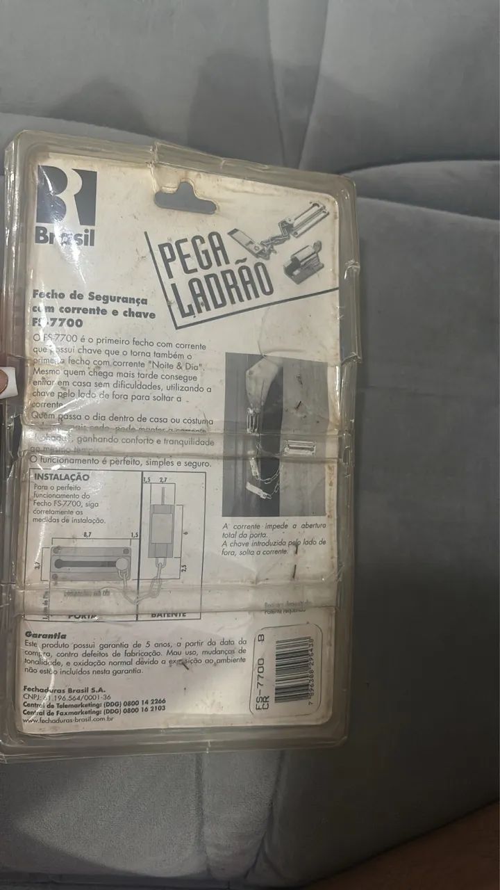 Fecho de Segurança com Corrente e Chave "Pega Ladrão" da marca Brasil, modelo FS-7700.  - Foto 5