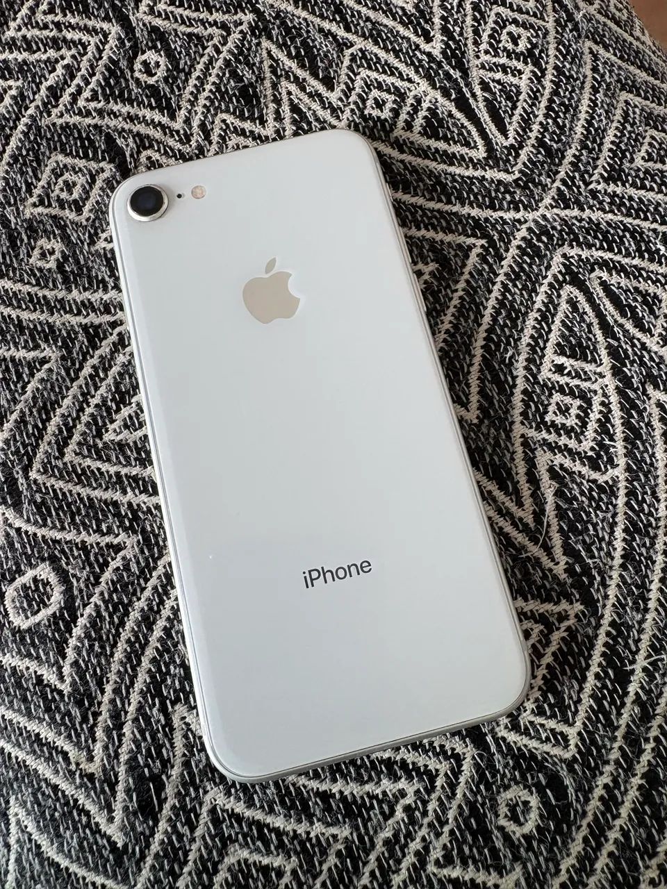 iPhone 8